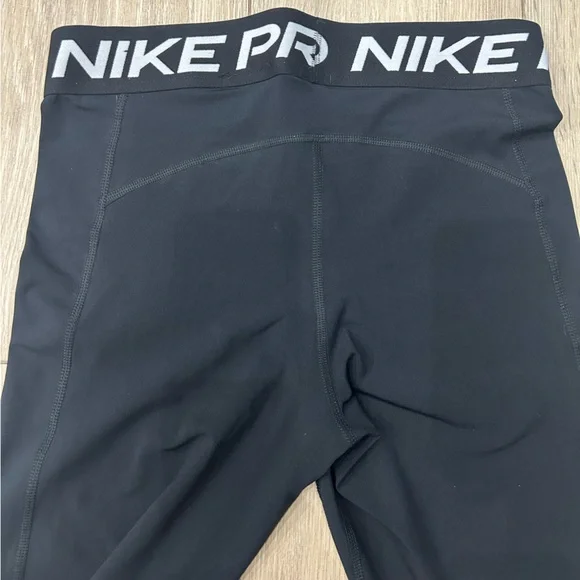 Nike Pro Women’s Leggings - Picture 9 of 9